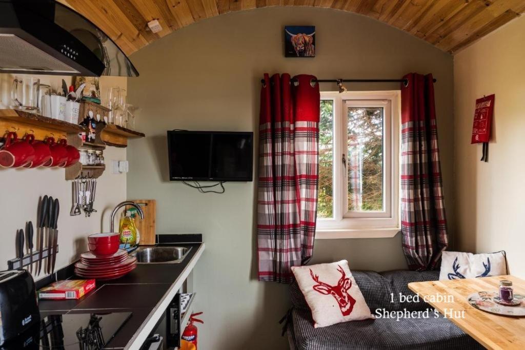 Culbokie Lodges 外观 照片